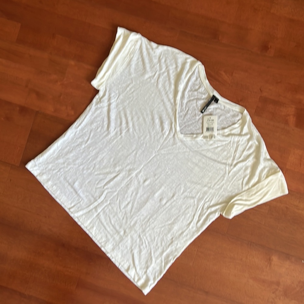 JOE’S V NECK TEE